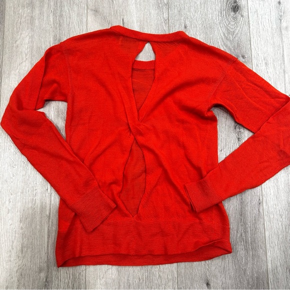 ALC Orange 100% Wool Crewneck Sweater with Keyhole Open Back - Picture 3 of 3